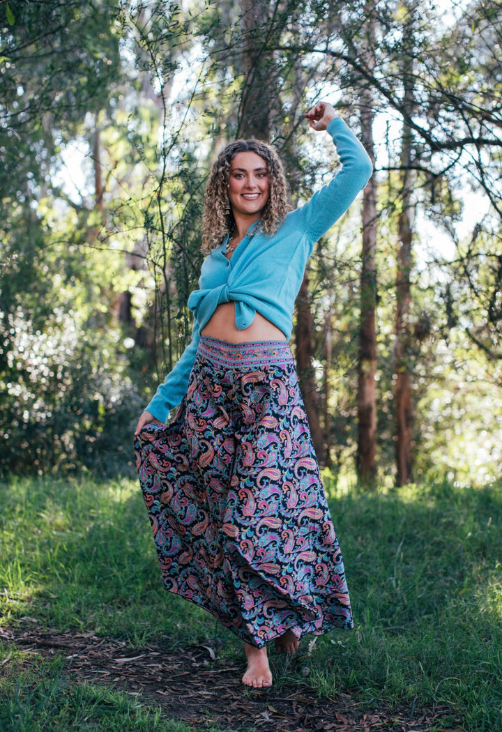 Rosa Pants ~ Noir Paisley