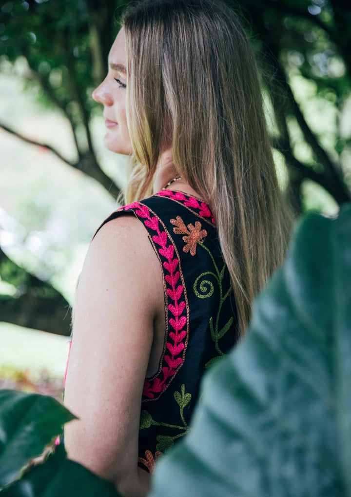 Zinnia Vest ~ Black