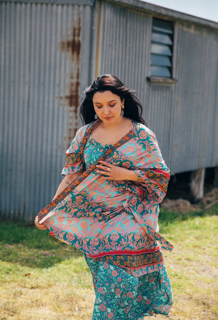 Star Dust Kimono ~ Turquoise with gold fleck ✨