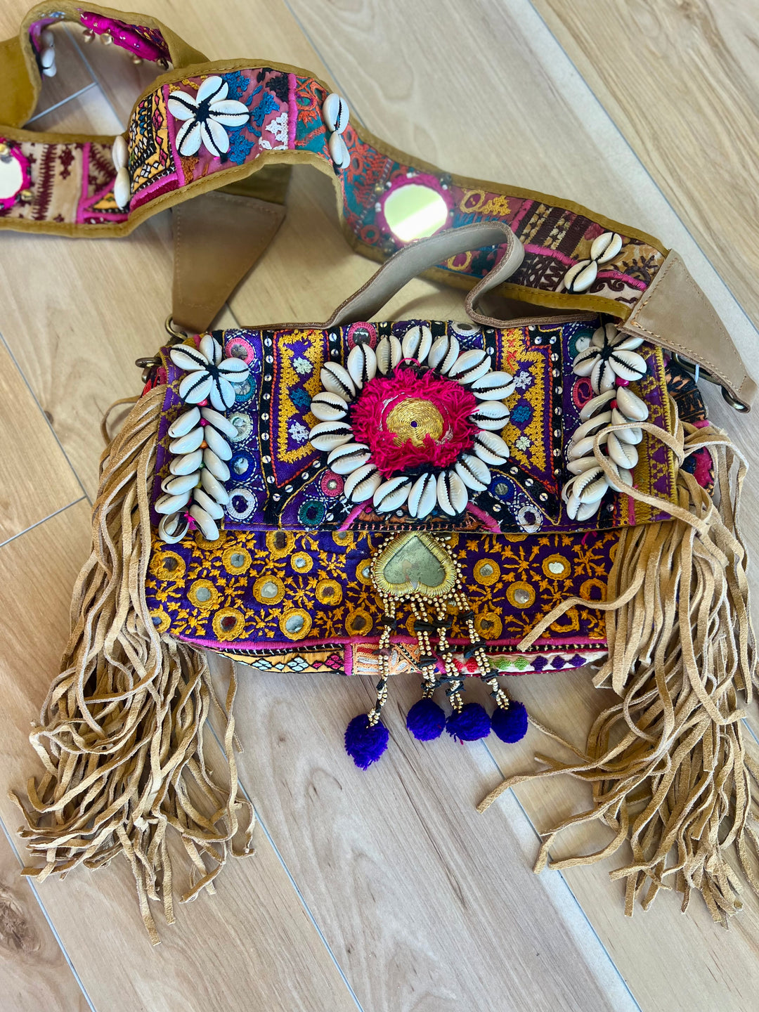 Bells and whistles Satchel