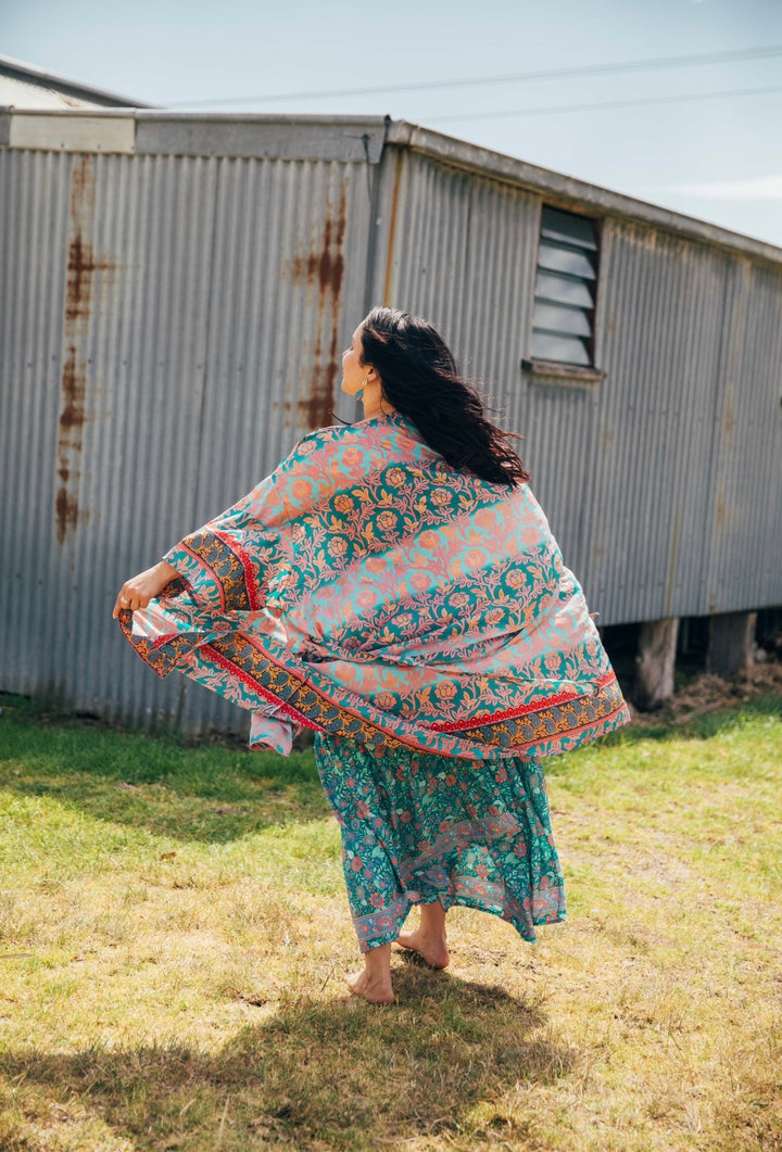 Star Dust Kimono ~ Turquoise with gold fleck ✨