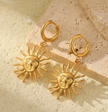 Load image into Gallery viewer, Soleil Earrings
