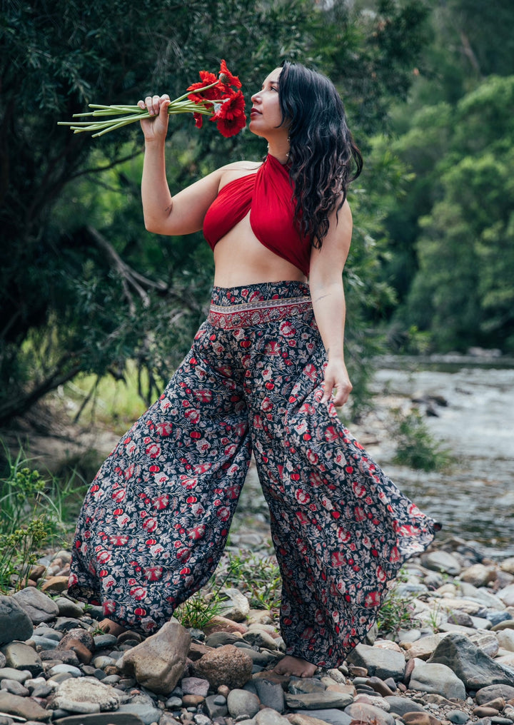 Rosa Pants ~ Black with gold fleck ✨