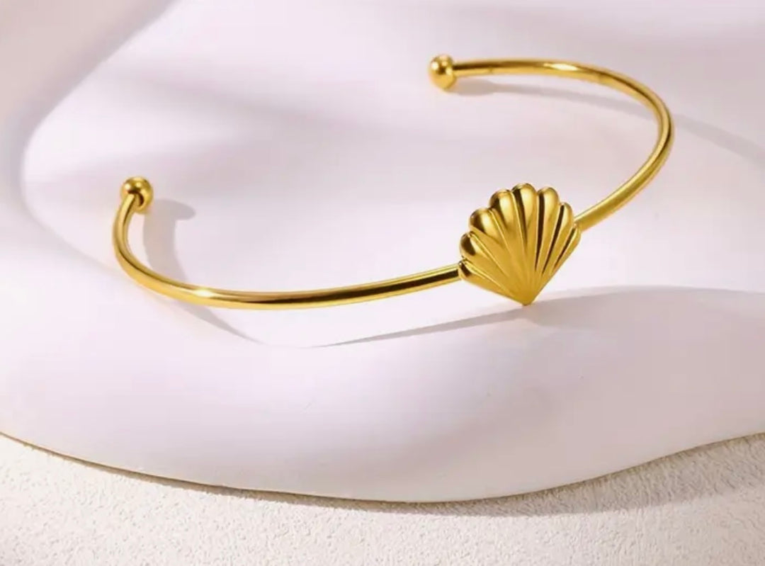 Shelly Bangle