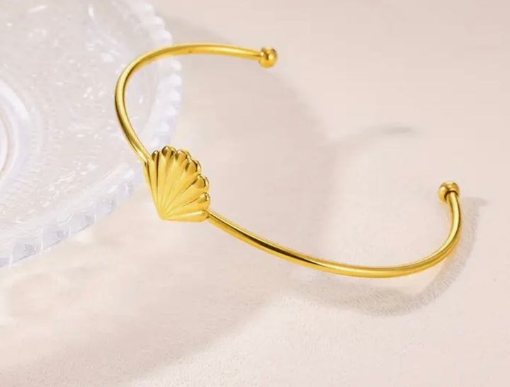 Shelly Bangle