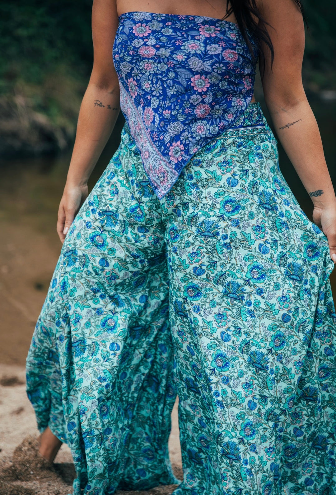 Rosa Pants ~ Turquoise with gold fleck ✨