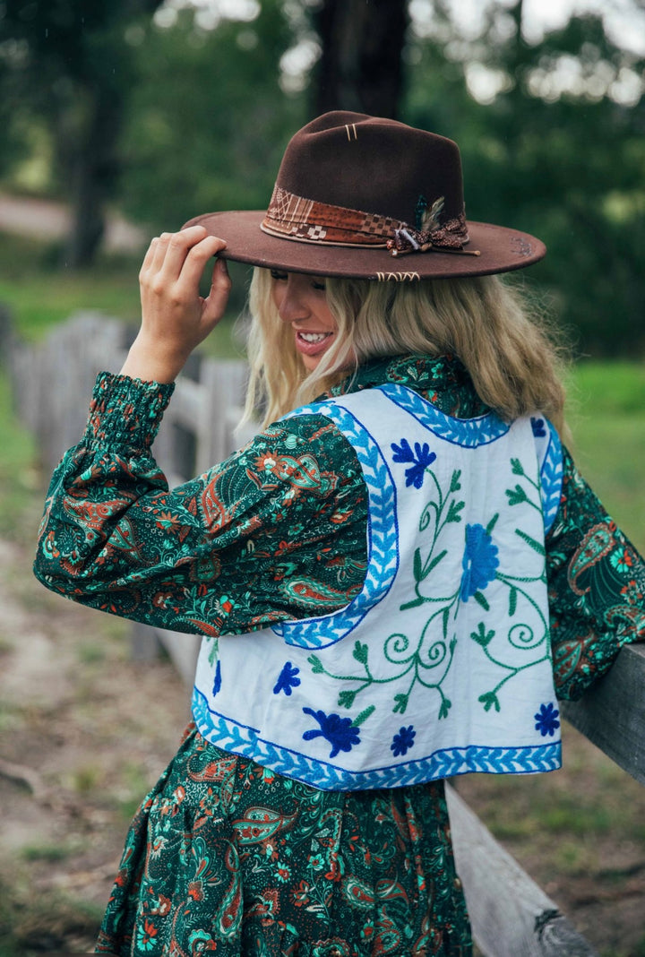 Zinnia Vest ~ White
