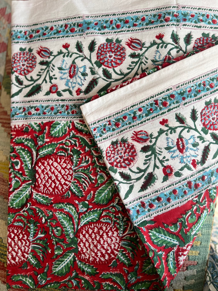 Wild bloom bed spread ~ ananas