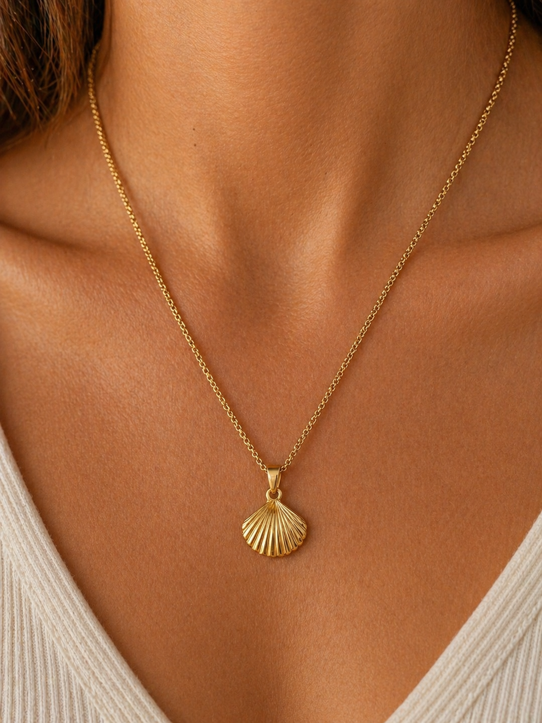 Sea shell necklace
