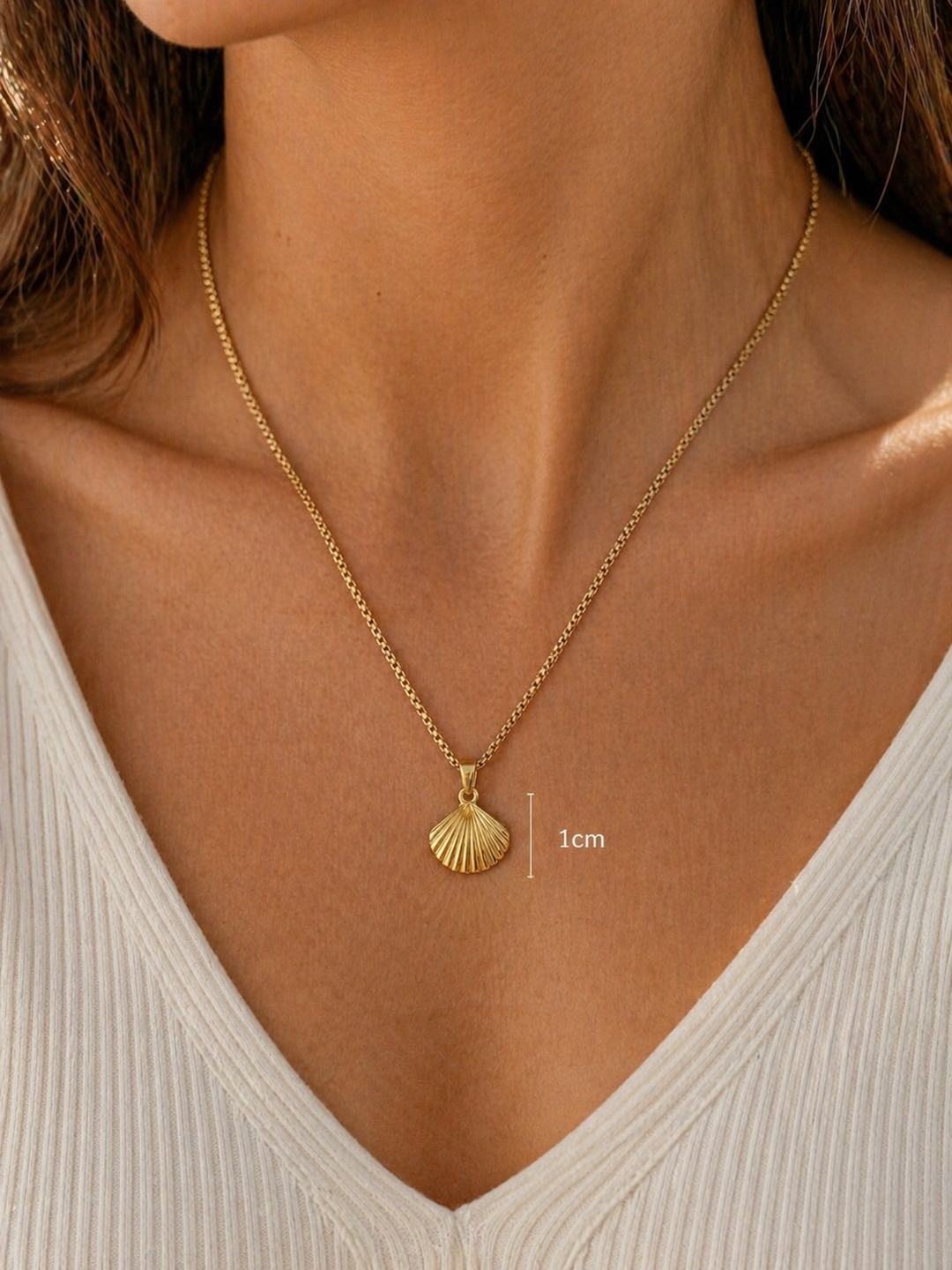 Sea shell necklace