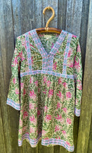 Load image into Gallery viewer, Posey Tunic ~ Fuchsia
